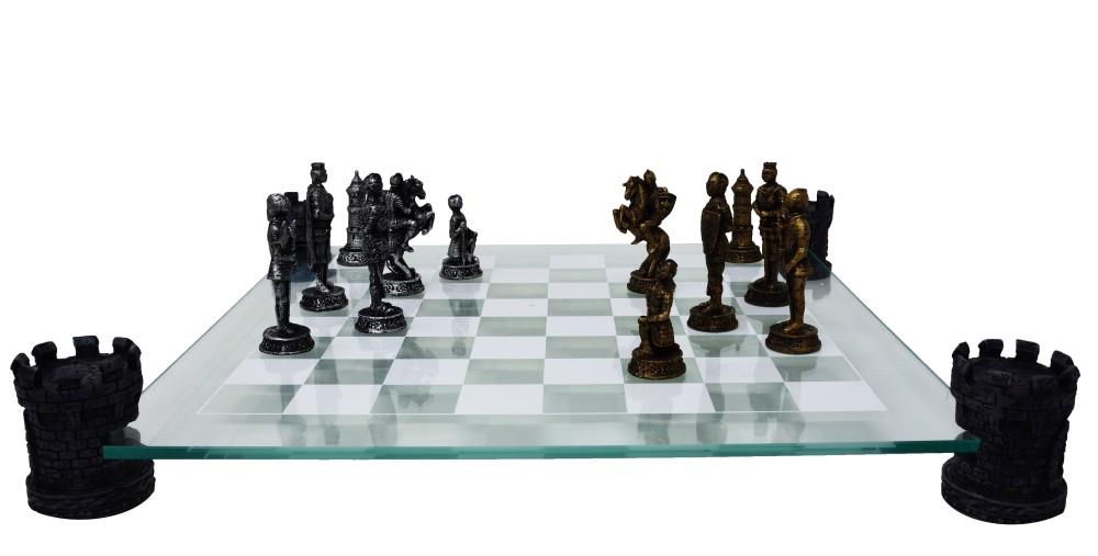 Chessmen "Knight" with glass board